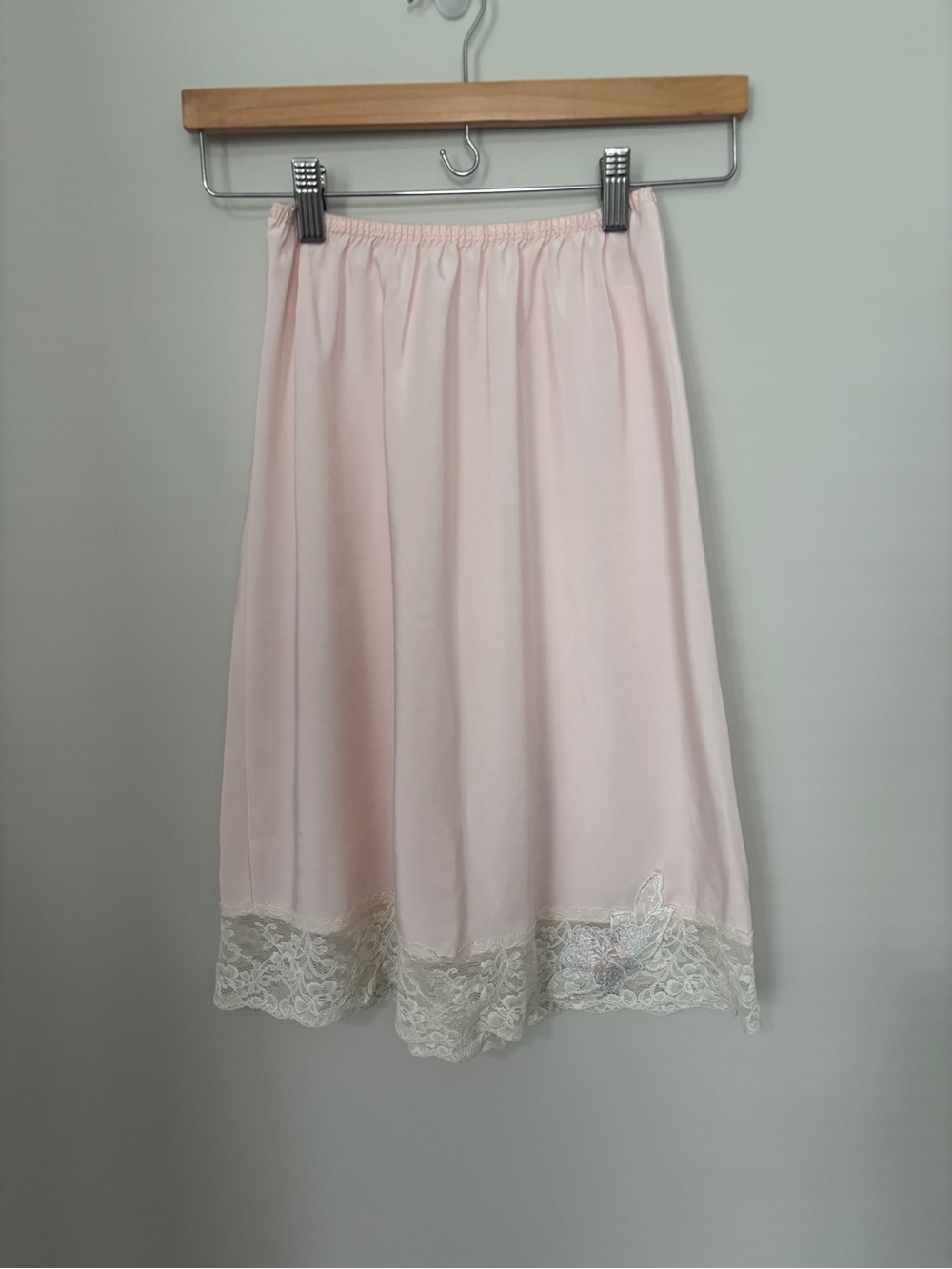 Classic Lace Hem Slip Skirt - Pale Pink - Size S - waist 11”-15” - length 22”